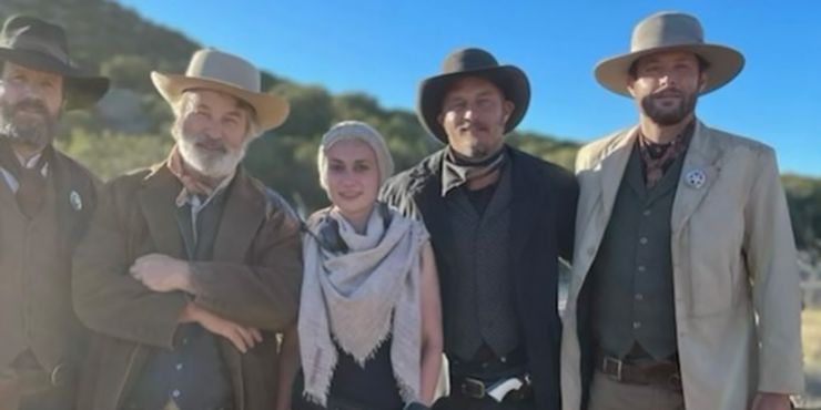 El productor de películas de Rust confía en que la filmación se completará 2 Miembro de la tripulacion de Rust demanda a Alec Baldwin.5