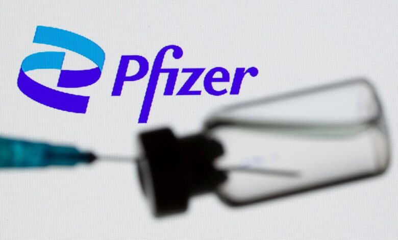 Pfizer asegura que podría tener en 100 días una nueva vacuna contra la variante Ómicron