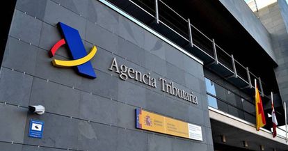 La espiral de la subida de precios mermará la renta de los españoles en 2022 3 Una sede de la Agencia Tributaria.