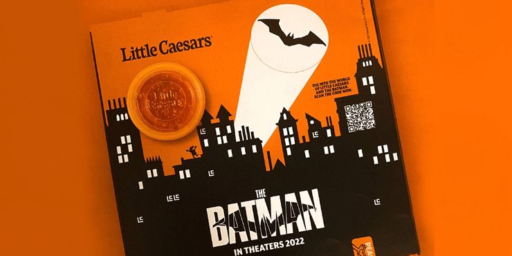 The Batman Movie Little Caesars Tie-In es un Calzony de forma ridícula 3 1643133907 691 The Batman Movie Little Caesars Tie In es un Calzony de.5