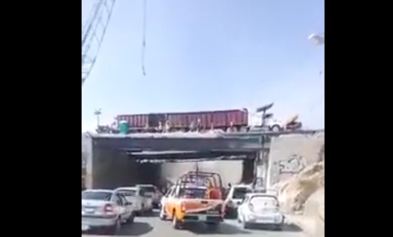 Colapsa parte de un puente en la México-Pachuca | Video