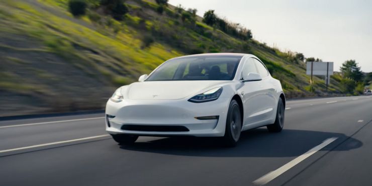Este truco de Tesla podría darle a alguien el "control remoto total" de su automóvil 2 Este truco de Tesla podria darle a alguien el control.5
