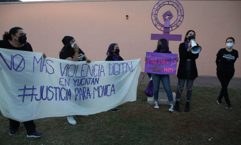 Exigen en Yucatán justicia para Mónica, víctima de violencia digital