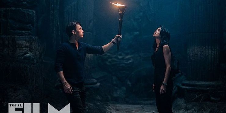 Imagen inexplorada muestra a Nathan Drake de Tom Holland explorando una cueva antigua 2 Imagen inexplorada muestra a Nathan Drake de Tom Holland