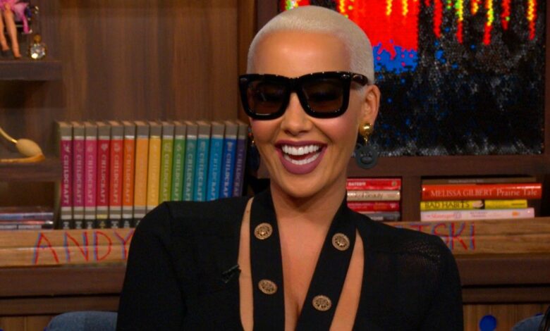 KUWTK: Amber Rose se disculpa por el resurgimiento del tuit de 'Kartrashians' de 2015 1 KUWTK: Amber Rose se disculpa por el resurgimiento del tuit de 'Kartrashians' de 2015