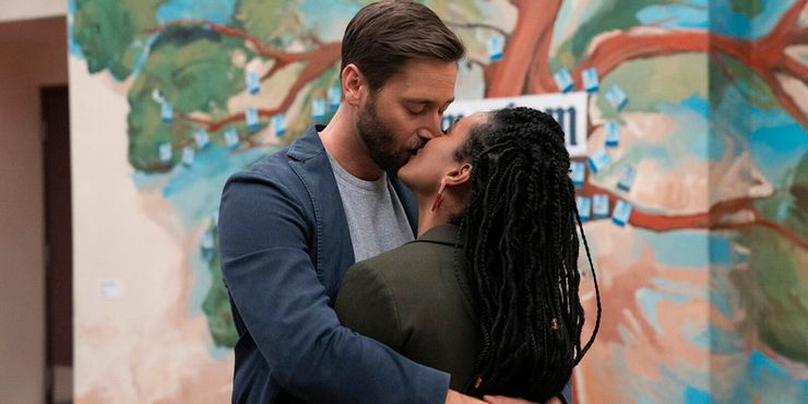 New Amsterdam: 5 razones por las que Max y Helen son una buena pareja (y 5 no lo son) 2 New Amsterdam 5 razones por las que Max y Helen.5