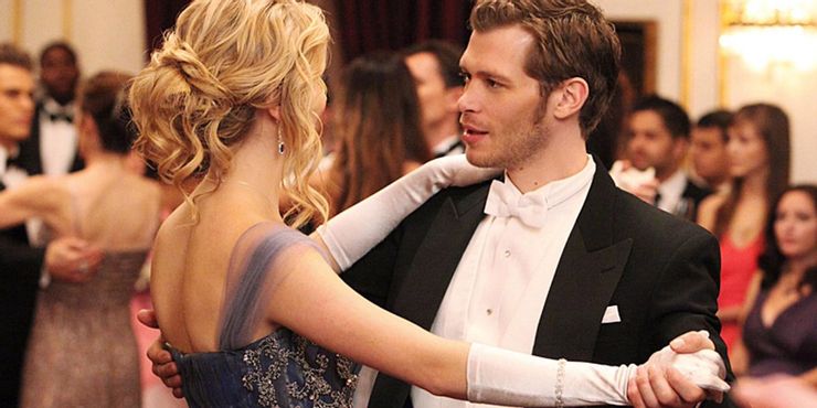 The Vampire Diaries: 10 formas en que Caroline cambió de la temporada 1 a su último episodio 11 1644452112 6 The Vampire Diaries Relationships As Taylor Swift Songs.5