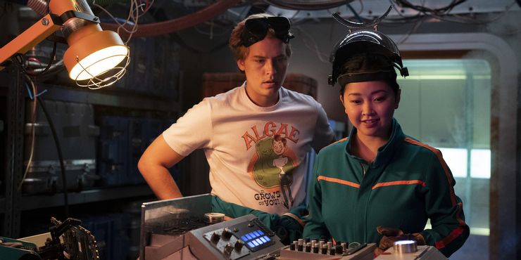 Revisión de Moonshot: Lana Condor y Cole Sprouse protagonizan una comedia romántica espacial encantadora 3 1648928292 348 Revision de Moonshot Lana Condor y Cole Sprouse protagonizan una.5
