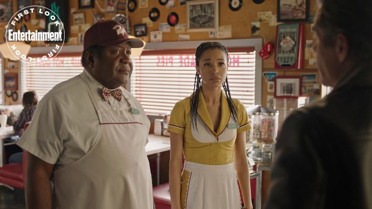 Las imágenes de la temporada 6 de Riverdale revelan el primer vistazo al episodio de viaje en el tiempo 5 1649827894 946 Las imagenes de la temporada 6 de Riverdale revelan el.5
