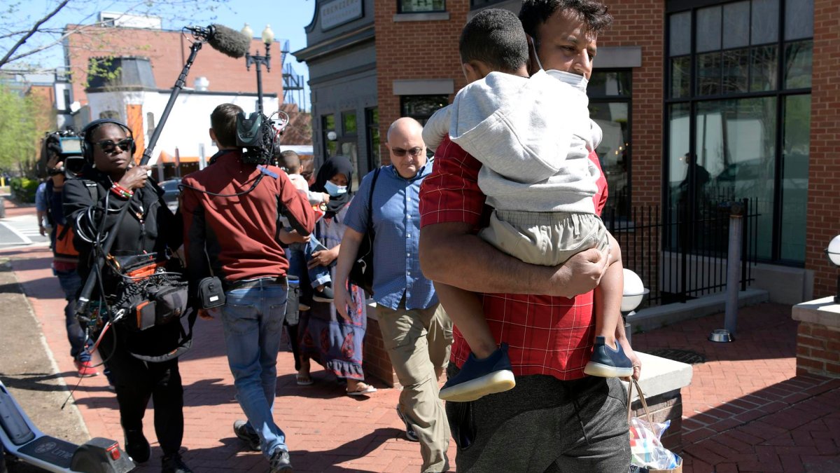 Llega A Washington Un Tercer Autob S Con Inmigrantes Desde Texas La