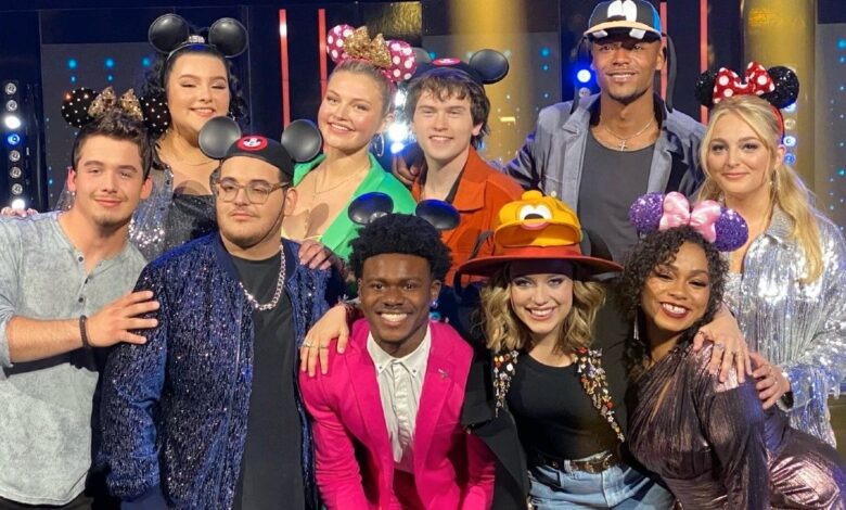 American Idol: cómo los 10 mejores pasaron sus días en Disneyland 1 American Idol: cómo los 10 mejores pasaron sus días en Disneyland