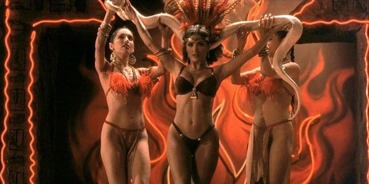 Por qué Salma Hayek tuvo que ser hipnotizada filmando From Dusk Till Dawn 2 Por que Salma Hayek tuvo que ser hipnotizada filmando From.5