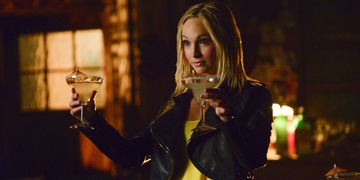 The Vampire Diaries: 10 formas en que Caroline cambió de la temporada 1 a su último episodio 9 1653593142 59 The Vampire Diaries 10 formas en que Caroline cambio de.5