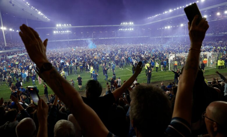 Everton se salva del descenso y desata la locura en el Goodison Park | Fotogalería 1 Everton se salva del descenso y desata la locura en el Goodison Park | Fotogalería