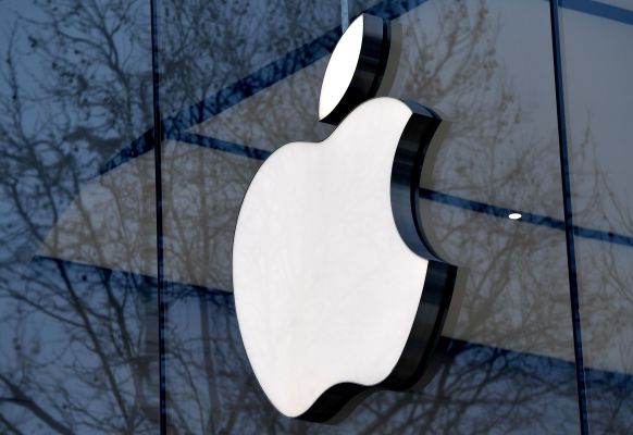 El crecimiento de los ingresos por servicios de Apple se desacelera a $ 19.6 mil millones en el tercer trimestre, alcanza los 860 millones de suscripciones pagas 1 Informe dice que la membresía de Apple en grupos comerciales 'estanca' los esfuerzos climáticos