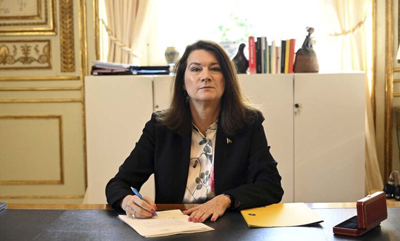 La ministra de Exteriores de Suecia firma la solicitud de ingreso en la OTAN