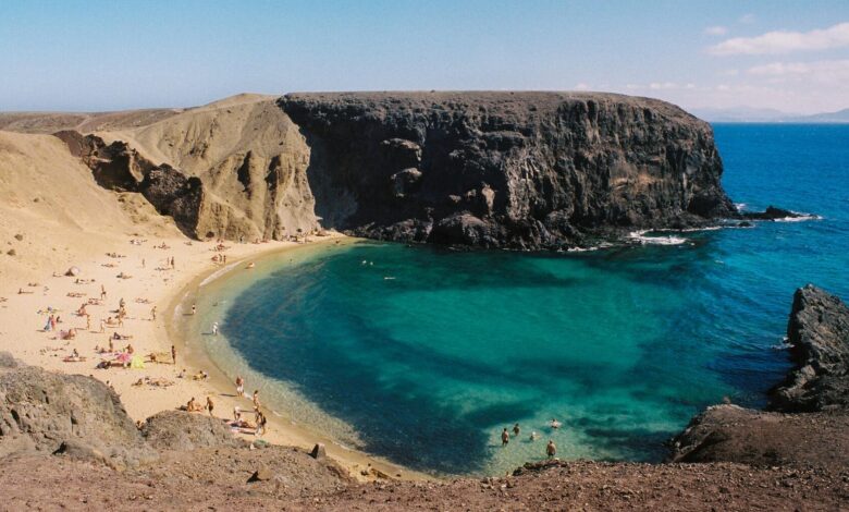Las 5 mejores calas de Lanzarote para olvidarte del mundo