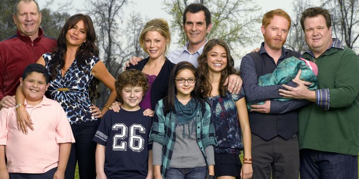 Modern Family Star revela que el spin-off de Mitch & Cam fue discutido en ABC 2 Modern Family Star revela que el spin off de Mitch.5
