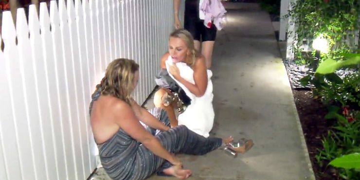 Momentos en los que Vicki Gunvalson de RHOC estuvo enferma o lesionada en el programa 5 1656534870 345 Momentos en los que Vicki Gunvalson de RHOC estuvo enferma.5