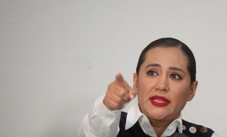 Cinco polémicas de Sandra Cuevas: del “no me gustan los pobres” a los globos con billetes de 500 pesos 1 Cinco polémicas de Sandra Cuevas: del “no me gustan los pobres” a los globos con billetes de 500 pesos