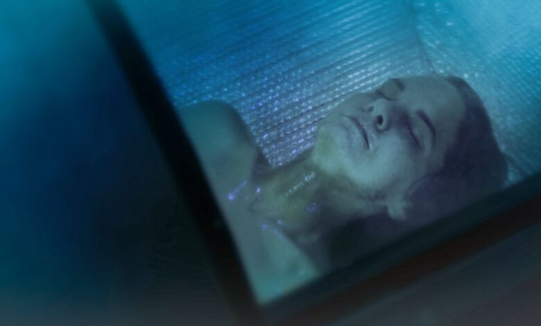 Cryo Review: el final inteligente no puede compensar los personajes delgados como el papel 1 Cryo Review: el final inteligente no puede compensar los personajes delgados como el papel