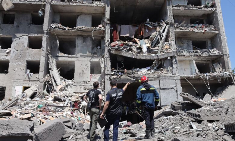 Al menos 19 muertos en un bombardeo de Rusia contra edificios de viviendas en la región ucrania de Odesa 1 Al menos 19 muertos en un bombardeo de Rusia contra edificios de viviendas en la región ucrania de Odesa