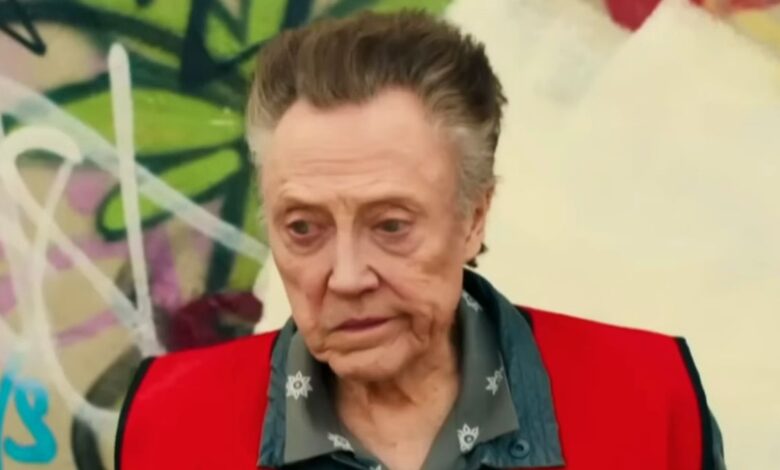 Christopher Walken destruye una obra de arte real de Banksy en la temporada 2 de Outlaws 1 Christopher Walken destruye una obra de arte real de Banksy en la temporada 2 de Outlaws