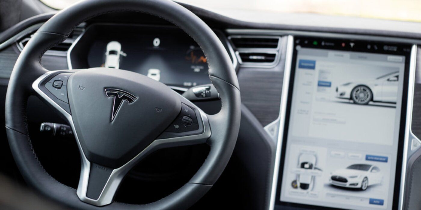 Piloto automático mejorado de Tesla vs Autoconducción completa