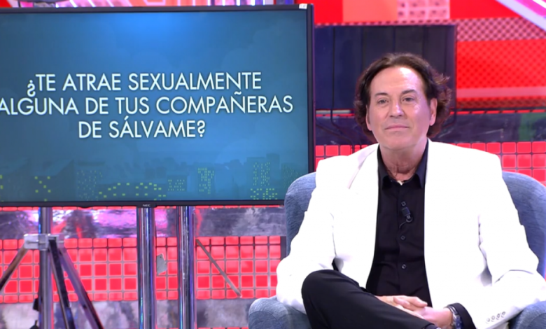 Pipi Estrada revela en el 'Deluxe' que siente atracción por dos colaboradoras de 'Sálvame' 1 Pipi Estrada revela en el 'Deluxe' que siente atracción por dos colaboradoras de 'Sálvame'