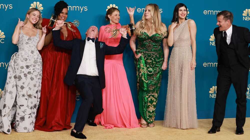 Premios Emmy 2022 3 Elenco de The White Lotus