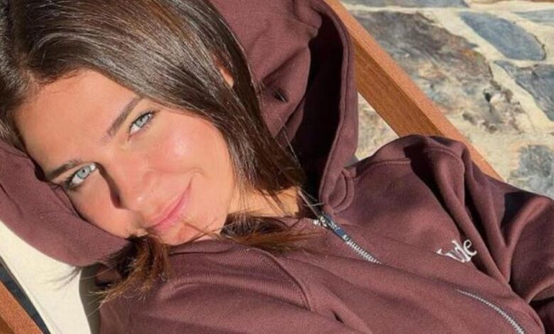 Laura Escanes pasa por la peluquería y muestra su nuevo 'look' 1 Laura Escanes pasa por la peluquería y muestra su nuevo 'look'