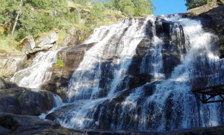 10 impresionantes cascadas en España que te quitarán la respiración 1 10 impresionantes cascadas en España que te quitarán la respiración