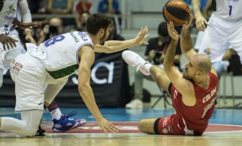 59-73: El Unicaja hunde al Bàsquet Girona 1 59-73: El Unicaja hunde al Bàsquet Girona