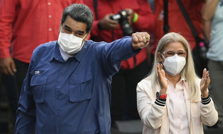 EE UU intercambia a los sobrinos de Cilia Flores condenados por narcotráfico por siete estadounidenses detenidos en Venezuela 1 EE UU intercambia a los sobrinos de Cilia Flores condenados por narcotráfico por siete estadounidenses detenidos en Venezuela