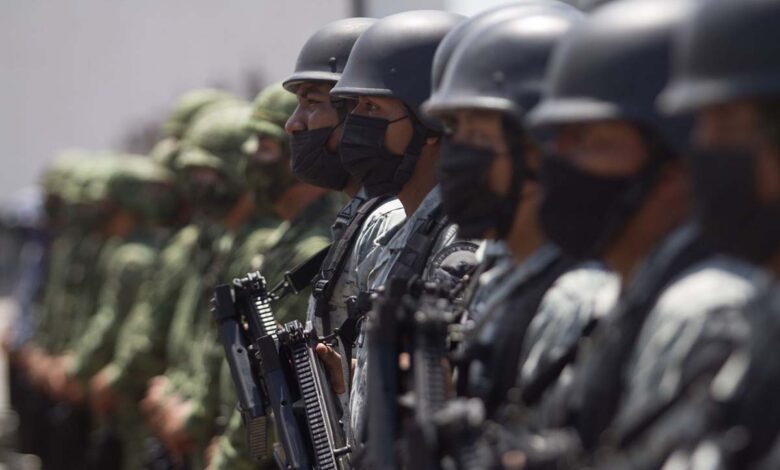 Con 'madruguete' en San Lázaro aceleran declaratoria formal de reforma militarista 1 'Hackers' internacionales robaron seis terabytes de información al Ejército