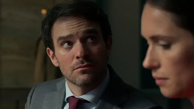 traición charlie cox netflix traición charlie cox netflix