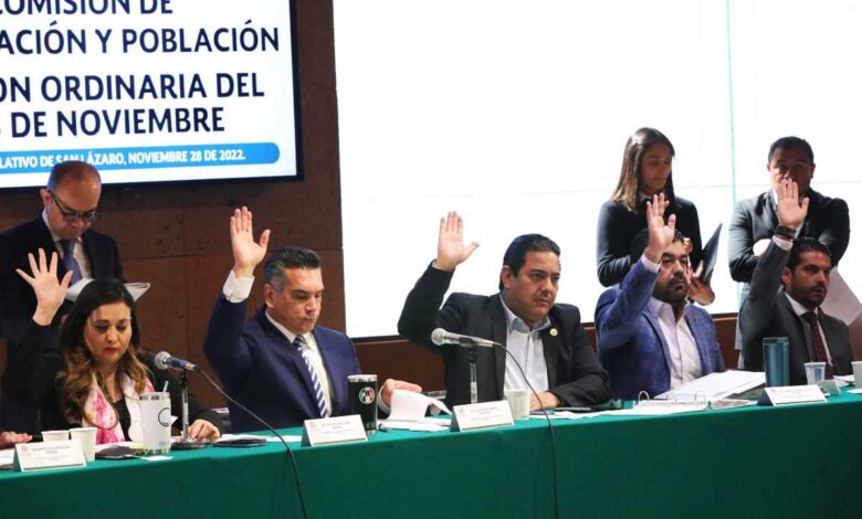 Avanza reforma electoral; oposición prevé frenarla en el pleno 1 Avanza reforma electoral; oposición prevé frenarla en el pleno