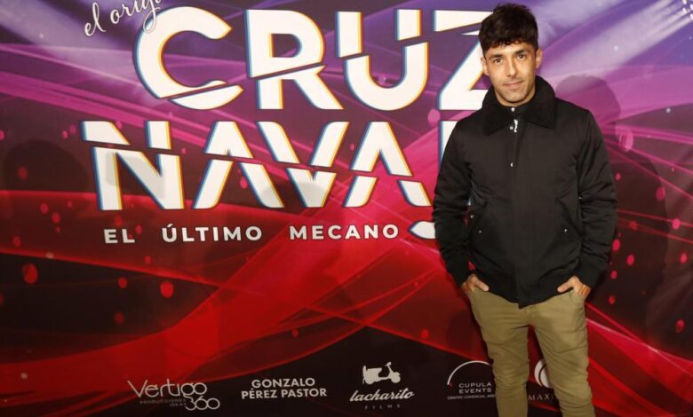 El Mago Pop y Ruth Lorenzo, en el estreno de 'Cruz de Navajas' 1 El Mago Pop y Ruth Lorenzo, en el estreno de 'Cruz de Navajas'