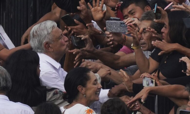 López Obrador saca músculo y marca el camino a los candidatos presidenciales de su partido 1 López Obrador saca músculo y marca el camino a los candidatos presidenciales de su partido