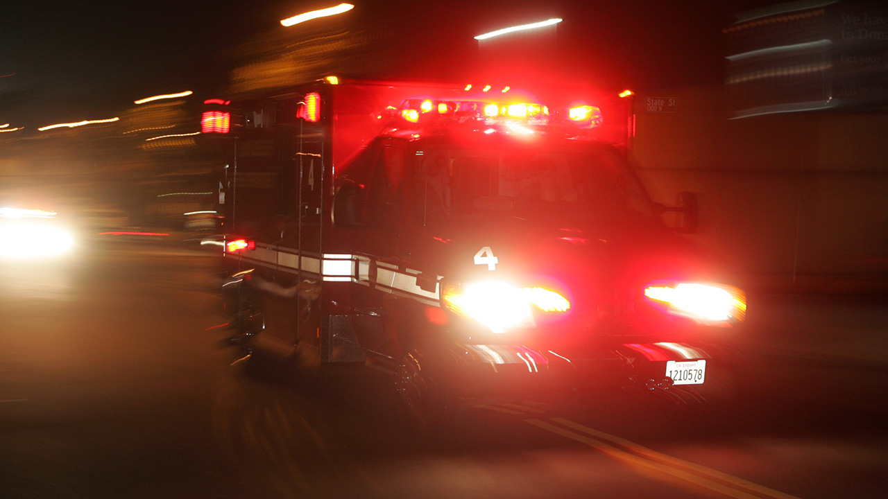 Paramédica canadiense atendió un accidente mortal sin saber que se trataba de su hija 1 Paramedica canadiense atendio un accidente mortal sin saber que se