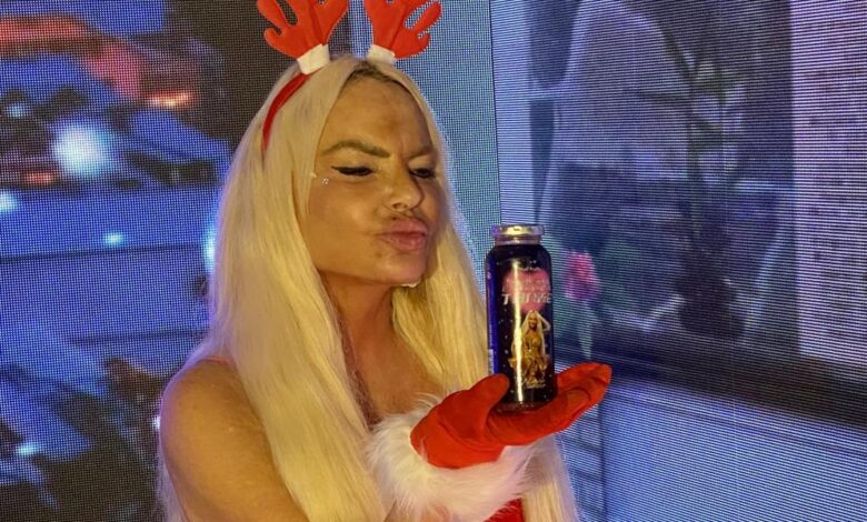Ya es navidad: Leticia Sabater presenta su videoclip ‘Papá Noel #LlénameElTanke’ 1 Ya es navidad: Leticia Sabater presenta su videoclip ‘Papá Noel #LlénameElTanke’