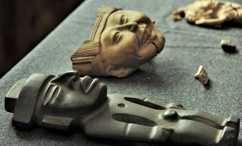 https://elpais.com/mexico/2022-11-13/mexico-emprende-una-gran-ofensiva-para-preservar-su-patrimonio-cultural.html 1 https://elpais.com/mexico/2022-11-13/mexico-emprende-una-gran-ofensiva-para-preservar-su-patrimonio-cultural.html