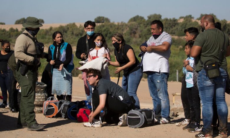 Ciudades fronterizas se preparan para 5,000 migrantes diarios tras fin del Título 42 1 Ciudades fronterizas se preparan para 5,000 migrantes diarios tras fin del Título 42