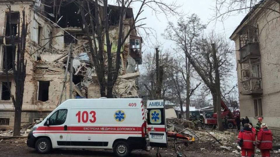 Lluvia de misiles rusos dejan más muertos y destrozos en Ucrania 1 Lluvia de misiles rusos dejan mas muertos y destrozos en