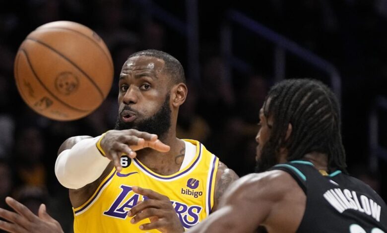 Los Lakers alivian sus penas con un gran LeBron 1 Los Lakers alivian sus penas con un gran LeBron