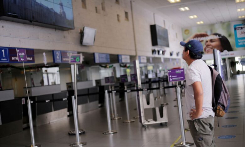 México trata de acelerar el regreso de más de 250 turistas atrapados en Perú por las protestas 1 EL PAÍS