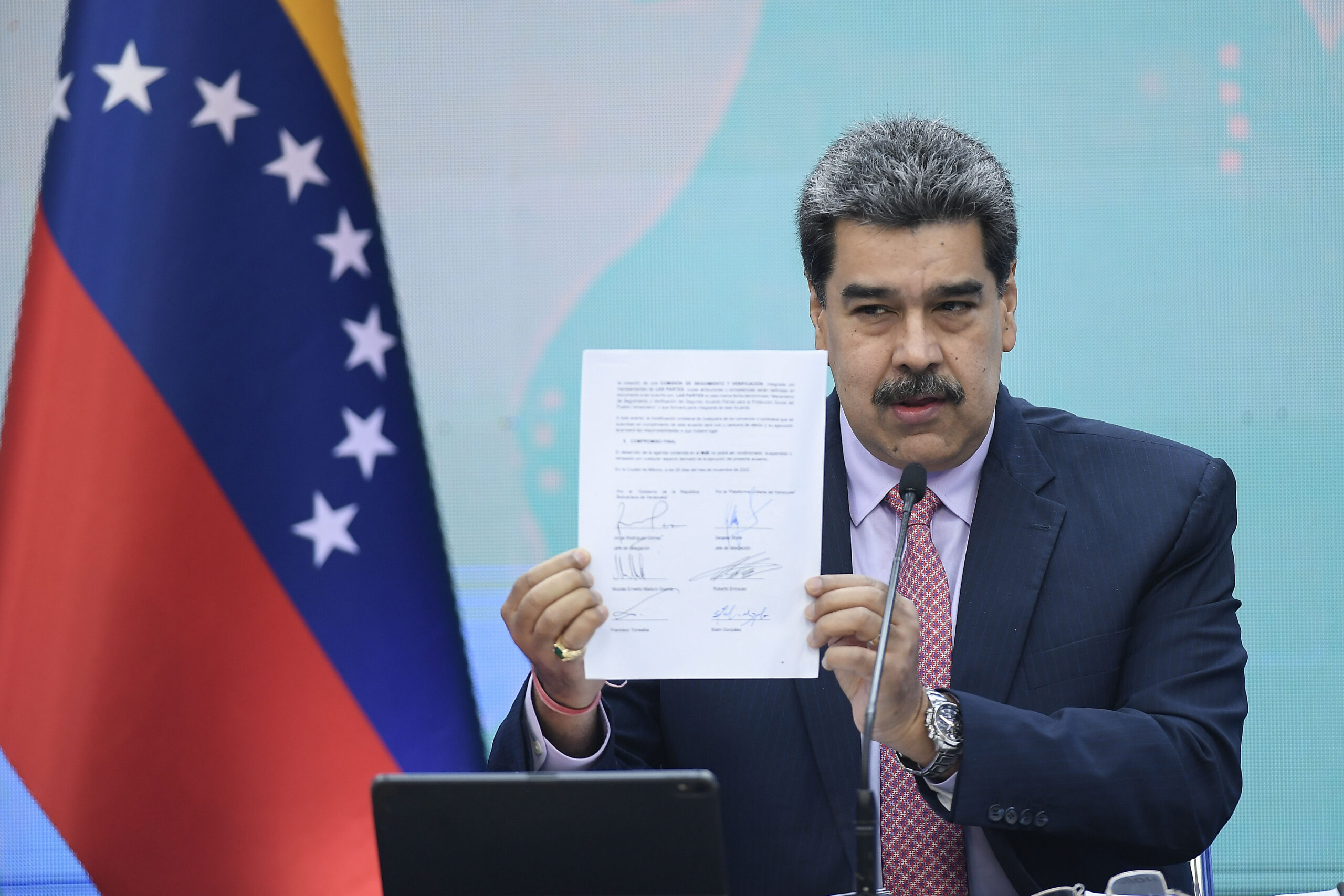 Venezuela y Chevron firman contratos para continuar la producción petrolera 1 Venezuela y Chevron firman contratos para continuar la produccion petrolera scaled