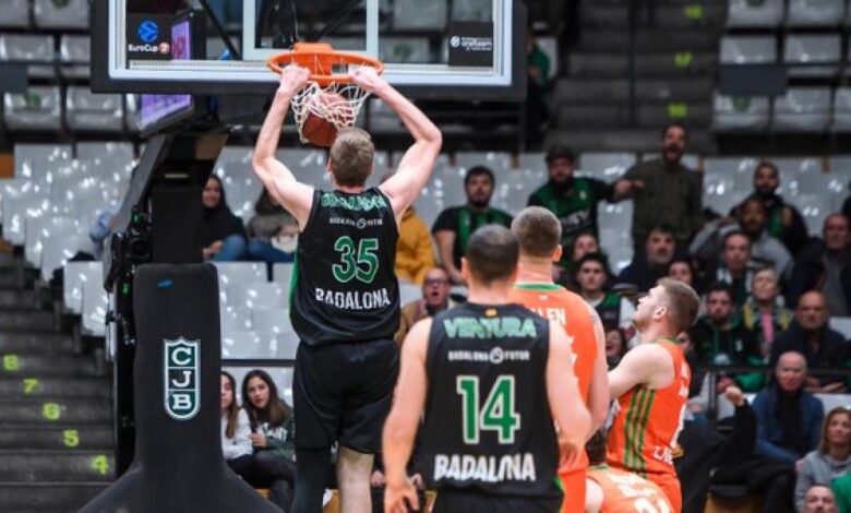 96-91: Parra lidera el coral ascenso del Joventut al liderato 1 96-91: Parra lidera el coral ascenso del Joventut al liderato